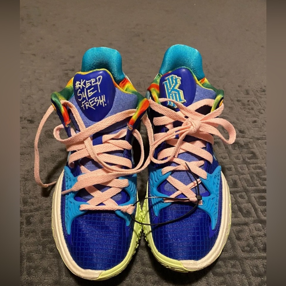 Nike shoes